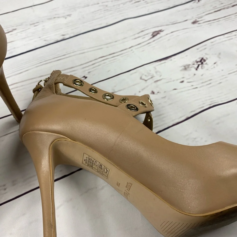 WHBM Tan Eyelet‎ Heels
